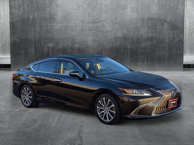 2019 Lexus ES 300h