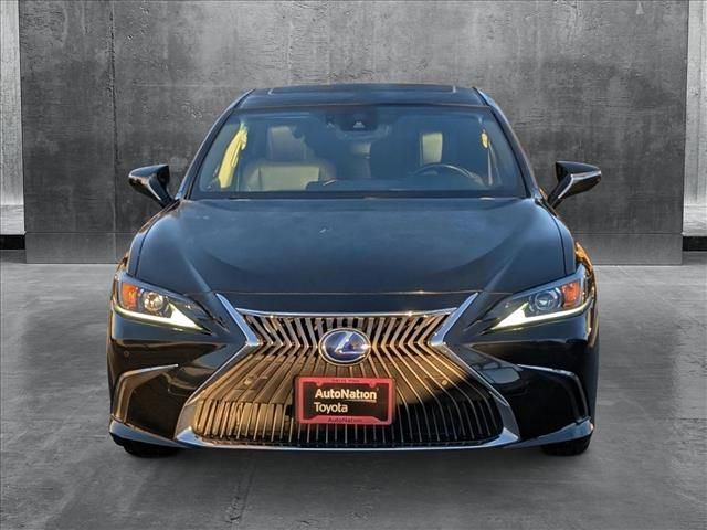 2019 Lexus ES 300h