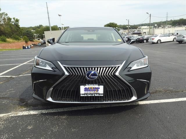 2019 Lexus ES 300h Luxury