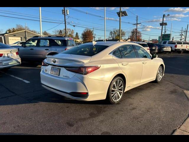 2019 Lexus ES 300h