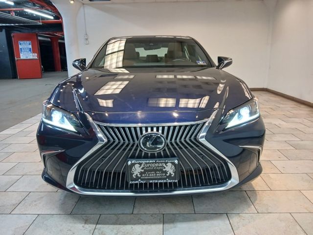 2019 Lexus ES 