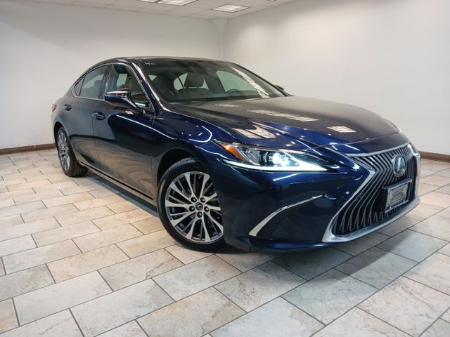 2019 Lexus ES 