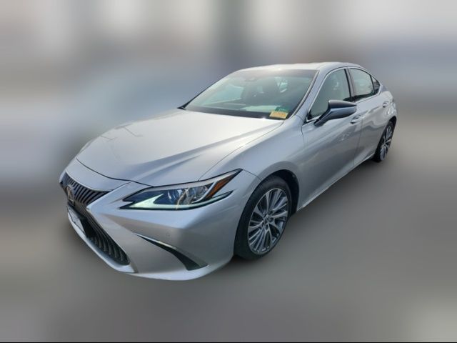 2019 Lexus ES 