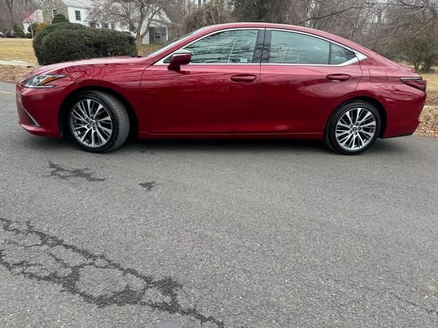 2019 Lexus ES 350