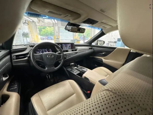 2019 Lexus ES 350