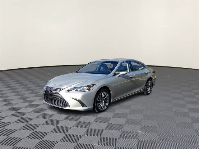 2019 Lexus ES 300h Luxury