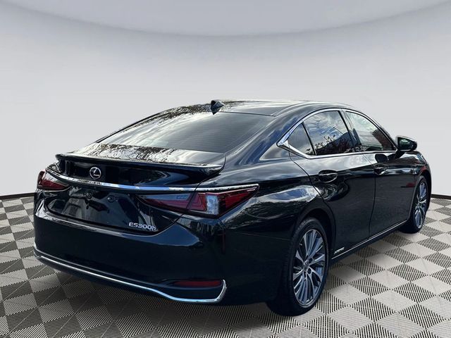 2019 Lexus ES 300h