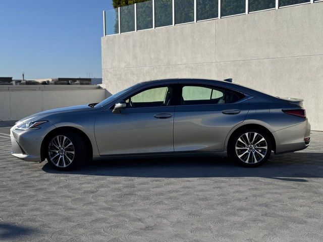 2019 Lexus ES 