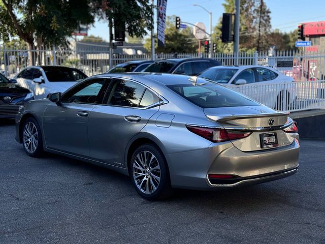 2019 Lexus ES 