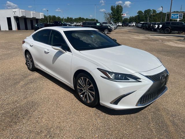 2019 Lexus ES 300h