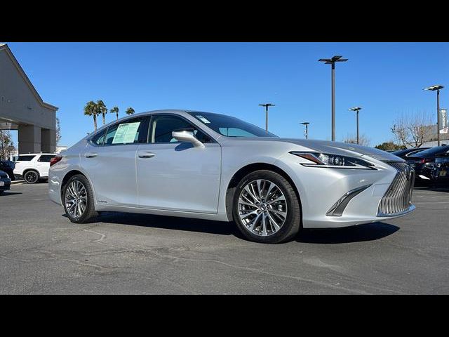 2019 Lexus ES 300h