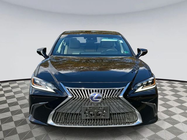 2019 Lexus ES 300h Ultra Luxury