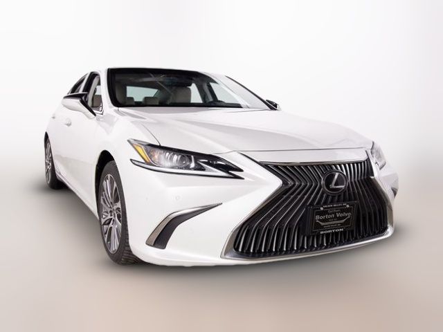 2019 Lexus ES 