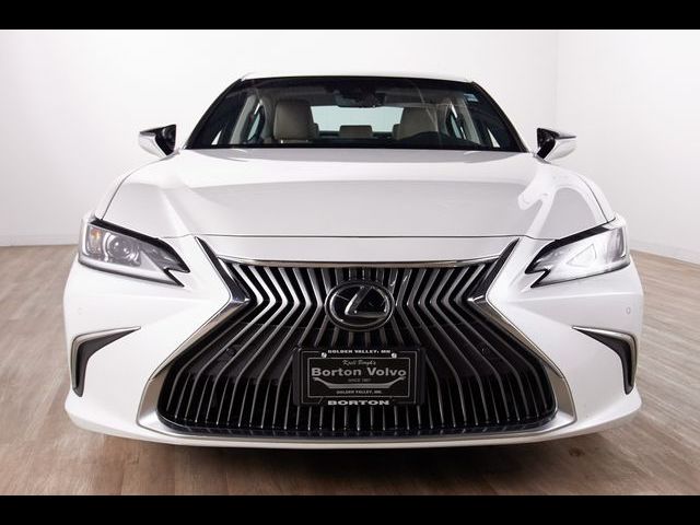 2019 Lexus ES 