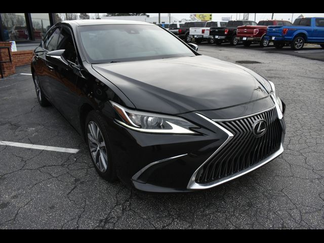 2019 Lexus ES 
