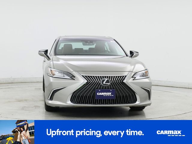 2019 Lexus ES 