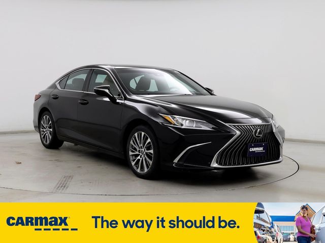 2019 Lexus ES 