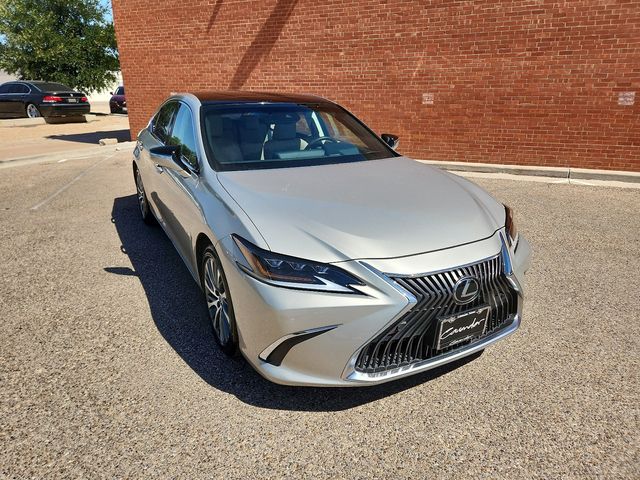 2019 Lexus ES 