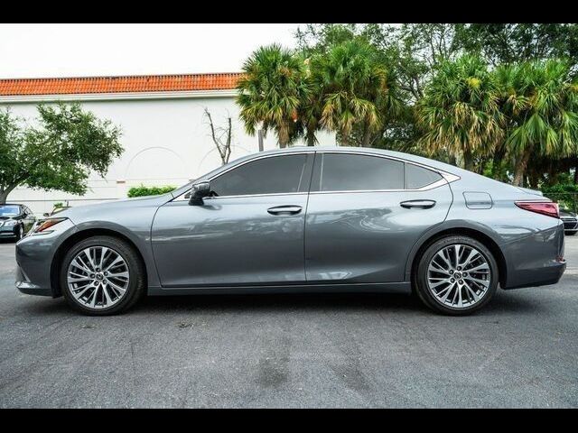 2019 Lexus ES 