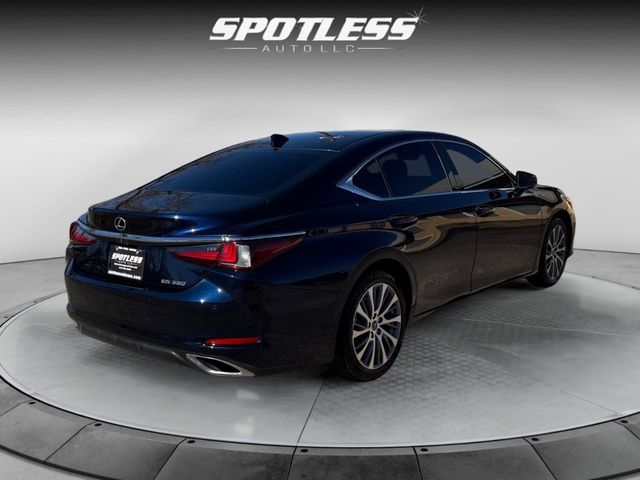 2019 Lexus ES 