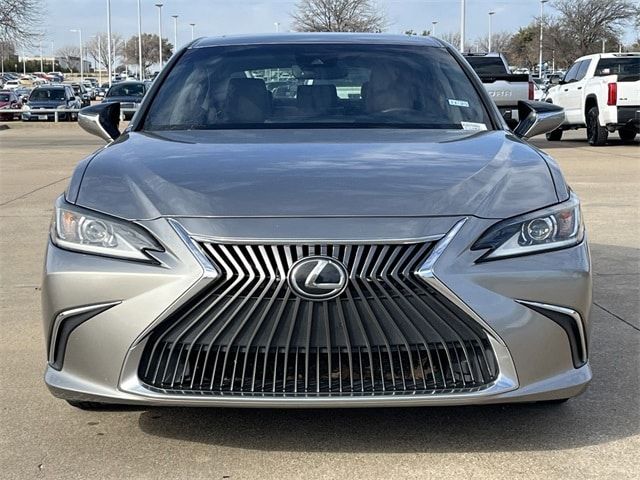 2019 Lexus ES 