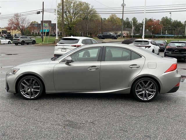 2019 Lexus IS 