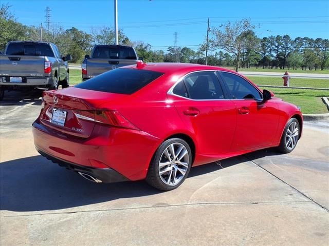 2019 Lexus IS 