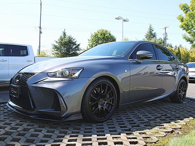 2019 Lexus IS 