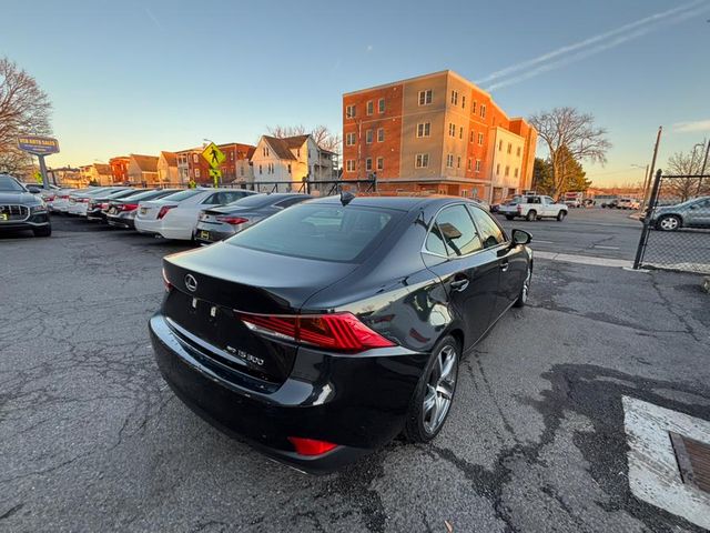 2019 Lexus IS 