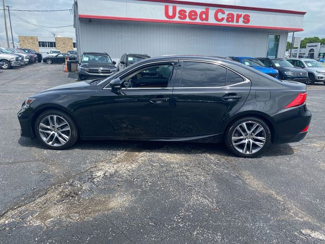 2019 Lexus IS 