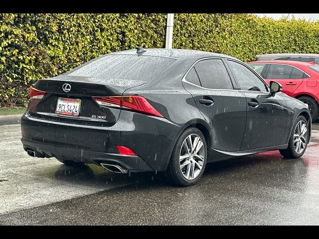 2019 Lexus IS 