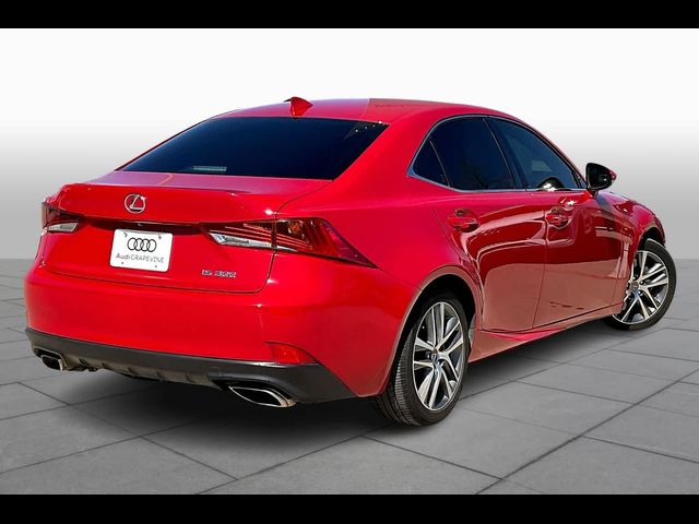 2019 Lexus IS 