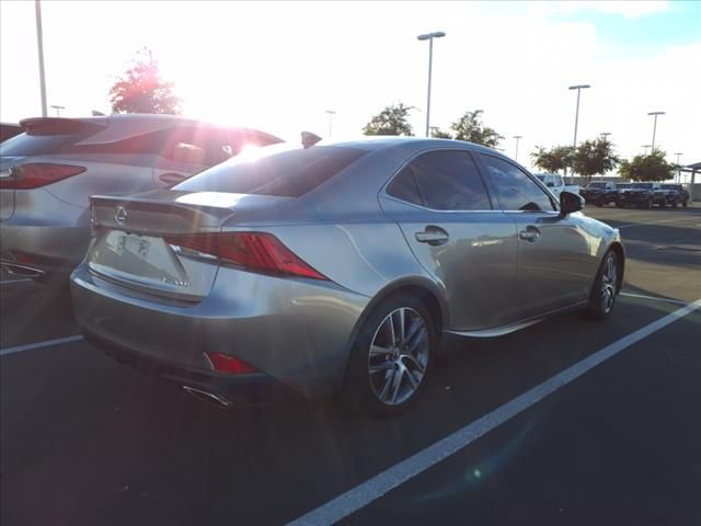 2019 Lexus IS 