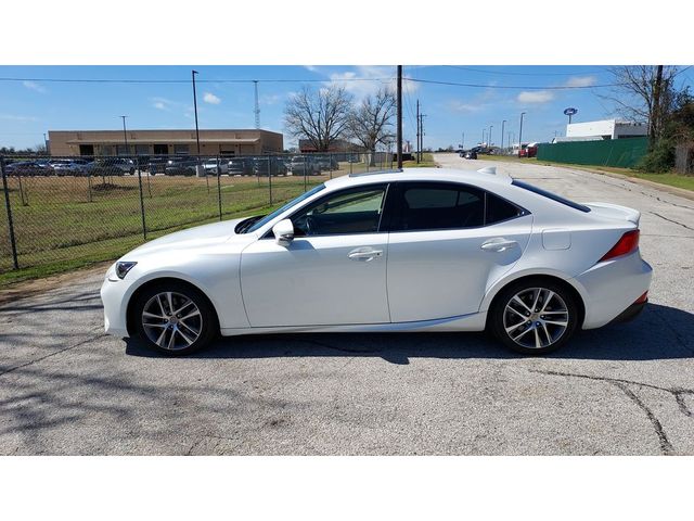 2019 Lexus IS 300