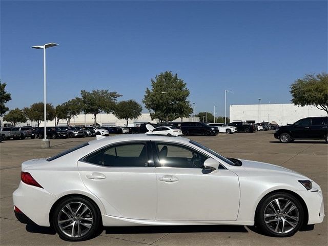 2019 Lexus IS 300