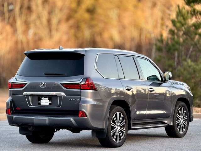 2019 Lexus LX 570