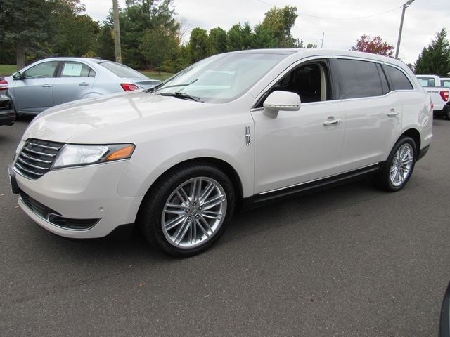 2019 Lincoln MKT Reserve