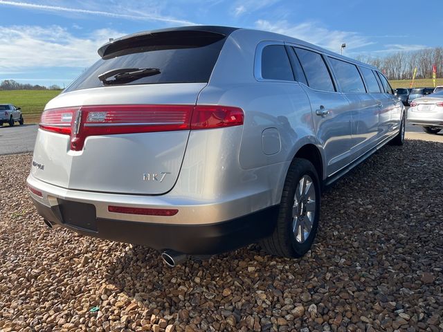 2019 Lincoln MKT Base