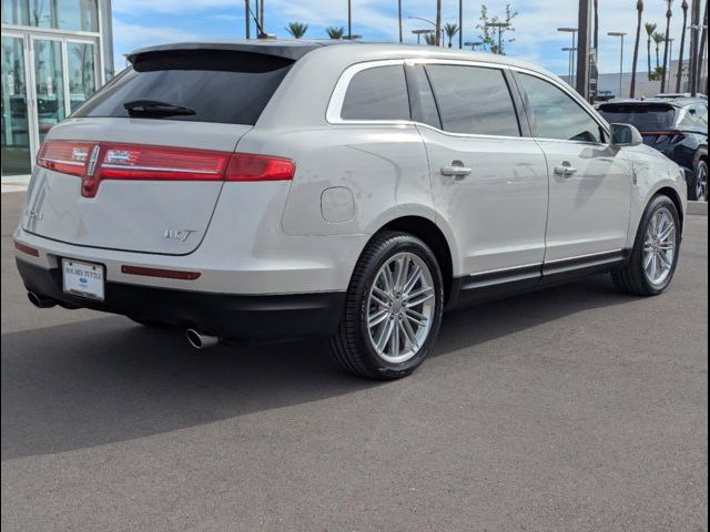 2019 Lincoln MKT Reserve