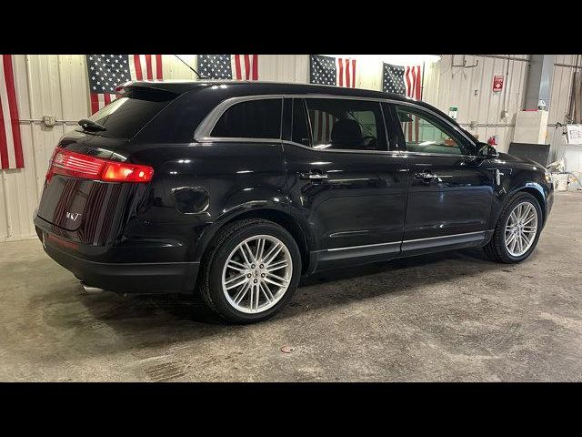 2019 Lincoln MKT Reserve