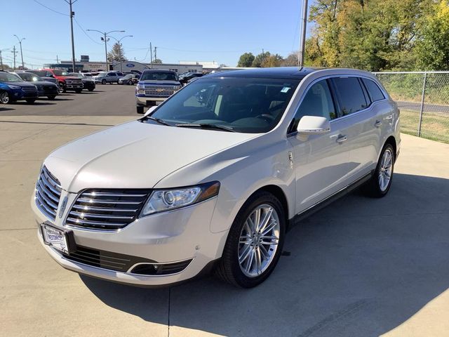 2019 Lincoln MKT Reserve