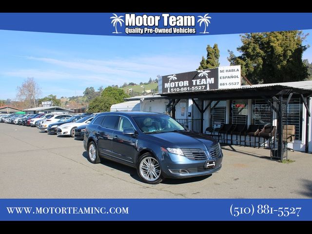 2019 Lincoln MKT Reserve