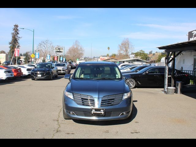 2019 Lincoln MKT Reserve