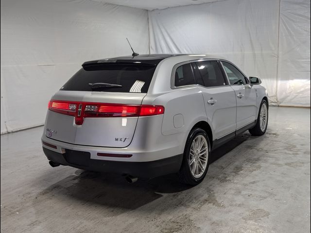 2019 Lincoln MKT Standard