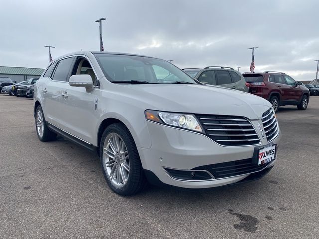 2019 Lincoln MKT Standard