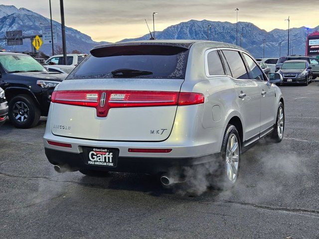 2019 Lincoln MKT Standard