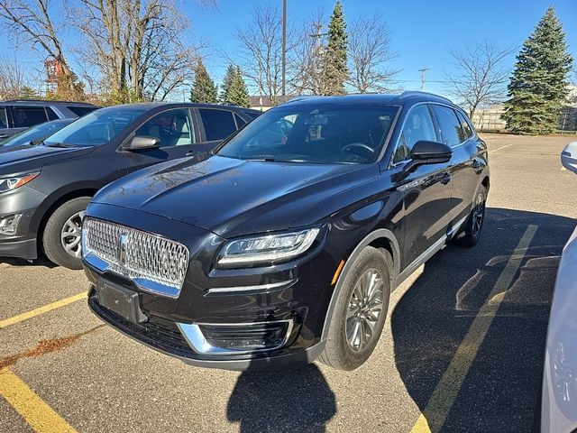 2019 Lincoln Nautilus Select