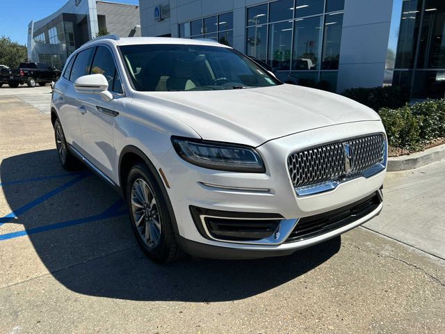 2019 Lincoln Nautilus Select