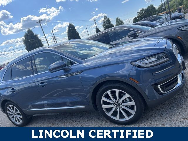 2019 Lincoln Nautilus Select