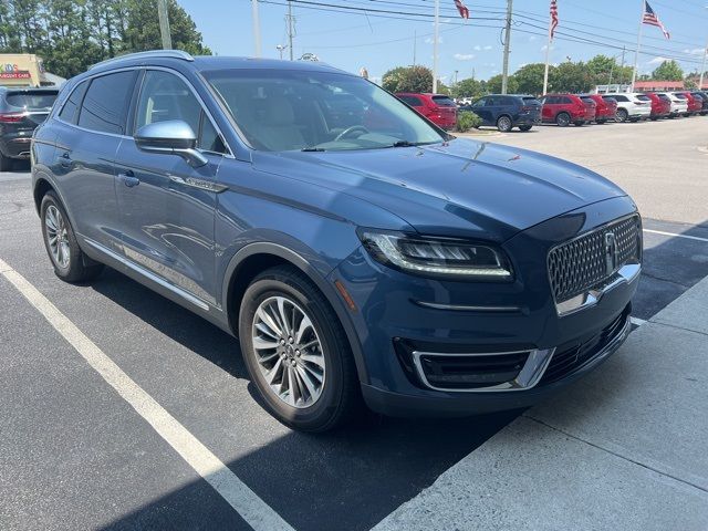 2019 Lincoln Nautilus Select